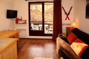Résidence Le Pouzenc - Studio 6 personnes accès direct aux pistes MAE-7004